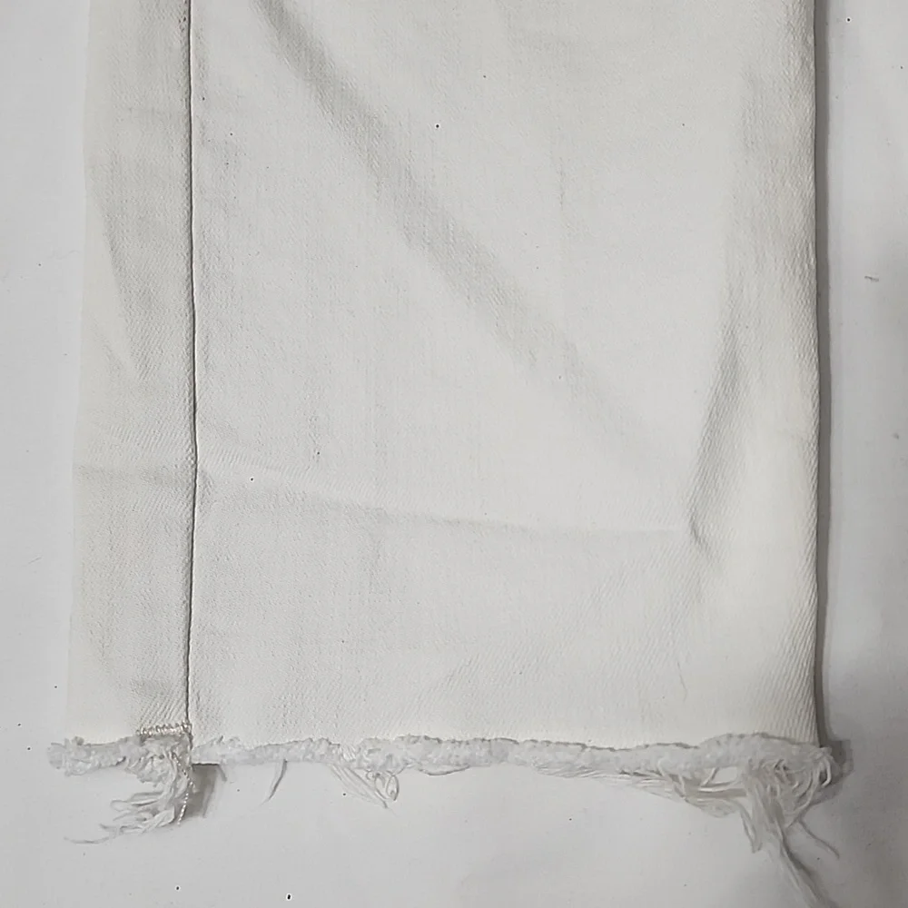 Free People Size Womens Sz 30 Knees Skinny White Jeans 61855-16515125 DISTRESSED